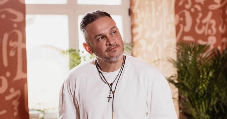 Ектор Хіменес-Браво показав себе в молодості до популярності і згадав, як на кухні мив посуд