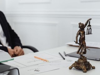 Найкращі привітання з Днем юриста 2026: короткі, щирі та сучасні