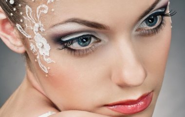 Варианты модного макияжа для встречи Нового года 2020