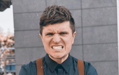 Анатолий Анатолич возмутился, что украинцы за границей говорят на русском: 