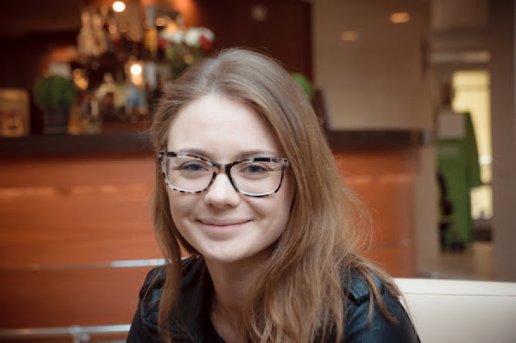 Звезда сериала «Мажор» Карина Разумовская насмешила поклонников оригинальным фото