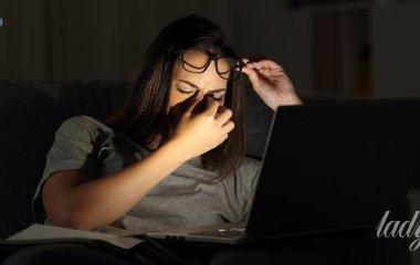 Чому раптово починає сіпатися око: винними можуть бути кілька звичних речей