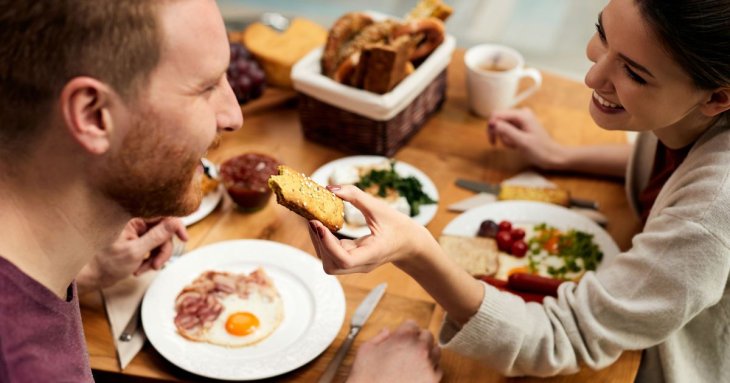 Як допомогти втомленому організму швидко відновити сили: 7 продуктів, які заряджають енергією