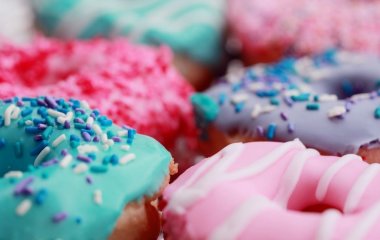 Чого не вистачає в організмі, якщо хочеться борошняного і солодкого: розбираємося з сигналами