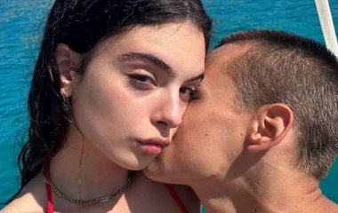 19-летняя дочь Беллуччи и Касселя восхитила редким романтическим фото с бойфрендом-красавцем