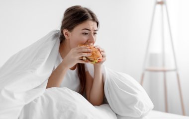 Дієтолог назвала продукти, які допоможуть організму впоратися зі стресом