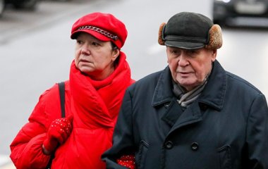 Літнім людям взимку рекомендується використовувати тростину - лікар
