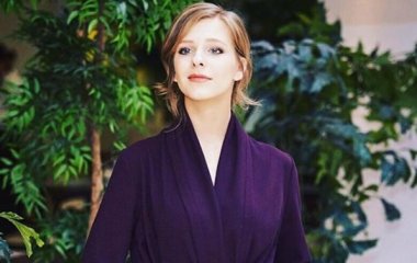 Елизавета Арзамасова поделилась архивным фото 