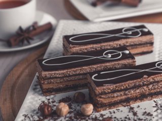 Пять продуктов, повышающих риск образования тромбов