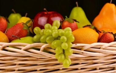Терапевт попередила, що переїдання фруктів може призвести до кровотеч.
