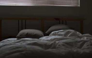 Медики объяснили, чем вызвано громкое дыхание во сне