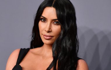 Ким Кардашьян и Карди Би носят одинаковые платья