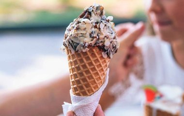 Експерт з харчування перерахував популярні продукти, що заважають заснути