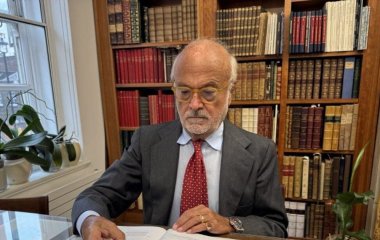 Вдова десятиліттями зберігала таємницю скарбу, який тепер оцінюють у 100 мільйонів доларів: подробиці (фото)