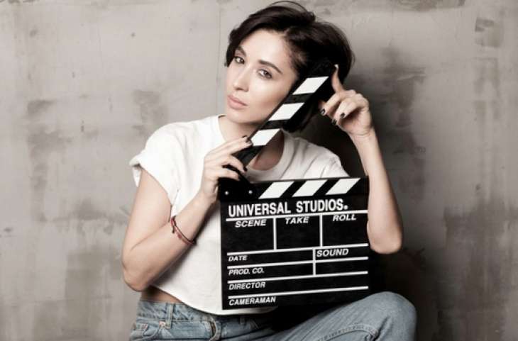 Анна Завальская посещает литературные кафе в каждом городе