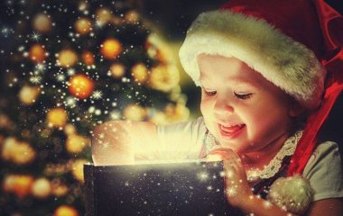 Що подарувати дітям на Новий рік: ідеї подарунків для різного віку