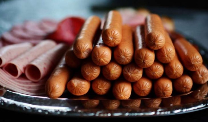 Врач назвал продукты, которые отравляют кишечник