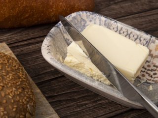 Як обрати якісне вершкове масло: що потрібно перевірити перед купівлею