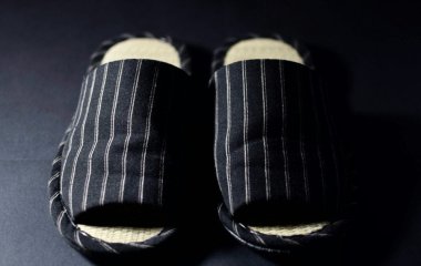 Як випрати капці вдома: прості методи для свіжого запаху і чистого вигляду