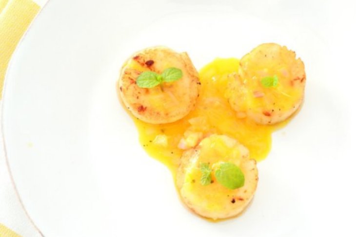 Морские гребешки в апельсиновом соусе