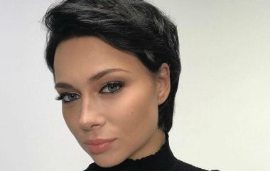 Настасья Самбурская любит чипсы