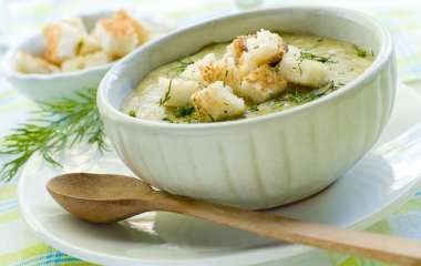 Гороховый суп с сельдереем и копченостями