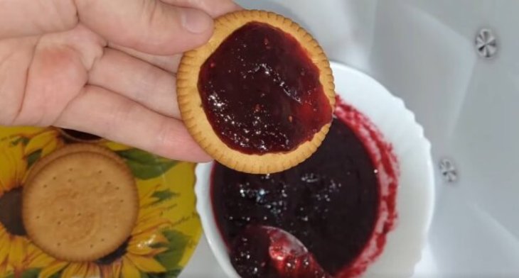 Самое вкусное и полезное варенье из шелковицы: рецепт на 3 ингредиента