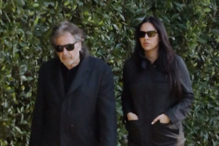 После слухов о расставании: Аль Пачино замечен с девушкой, которая недавно родила ему ребенка