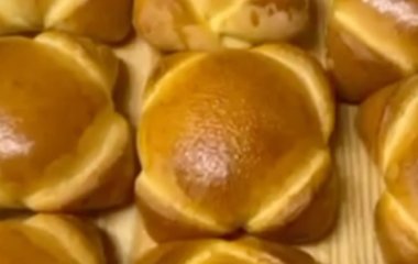 Булочки з сиром: простий рецепт смачної випічки