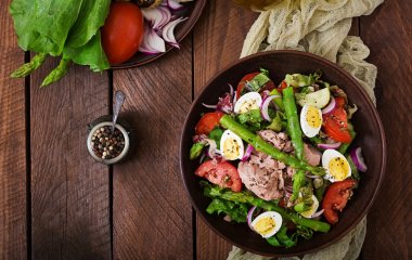 5 оригинальных салатов из рыбы и морепродуктов