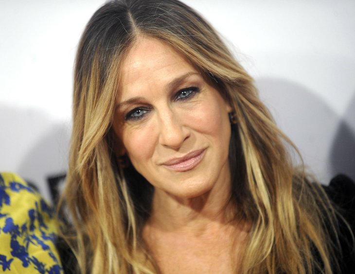 Сару Джессику Паркер раскритиковали из-за наряда на съемках продолжения «Секса в большом городе»