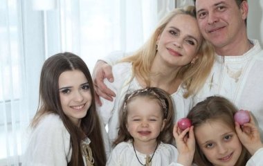 Чоловік Лілії Ребрик публічно звернувся до ведучої в її 45-річчя та показав нове романтичне фото