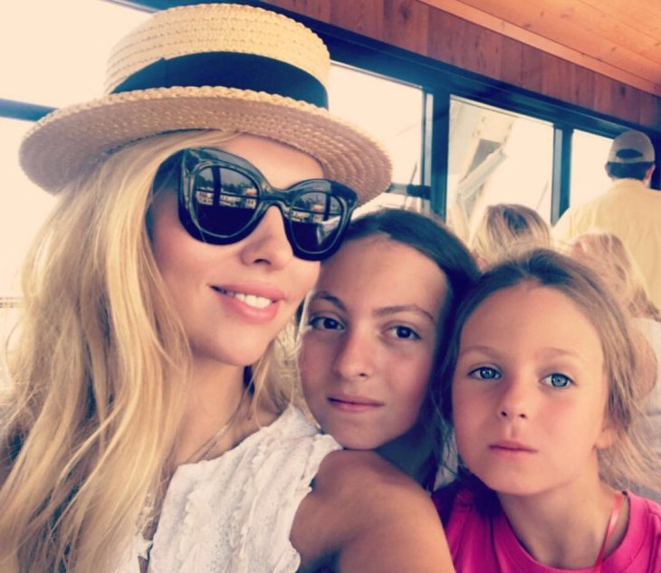 Оригинальная пижама дочери Ольги Поляковой