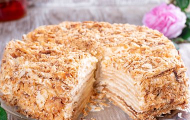 Щоб з тістом не поратися: як приготувати лінивий Наполеон