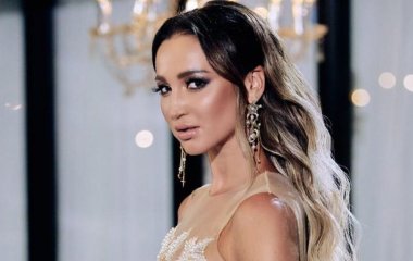 Ольга Бузова продемонстрировала белье в наряде мини