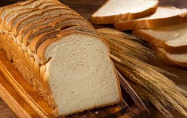 Нутрициолог рассказала, почему не стоит покупать нарезной хлеб