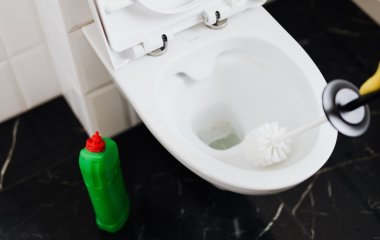 Как устранить ржавчину из унитаза с помощью трех подручных ингредиентов