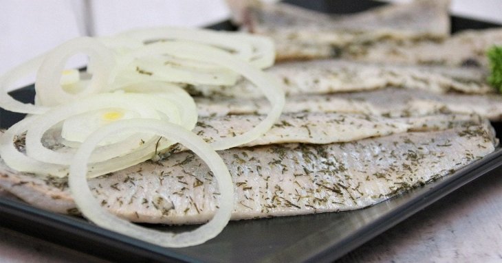 Як не купити пересолений оселедець — дивіться на хвіст