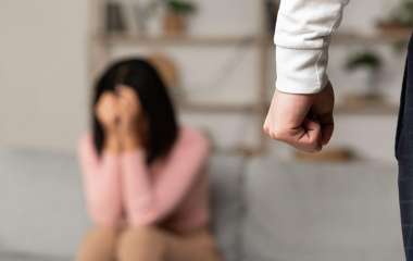 Как перестать быть жертвой в отношениях — совет психолога