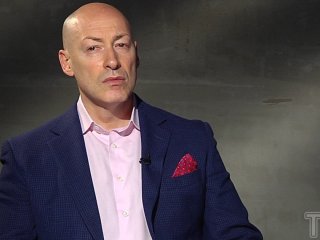 Дмитро Гордон показав архівне фото із колишньою подругою та назвав її фашисткою-путіністкою