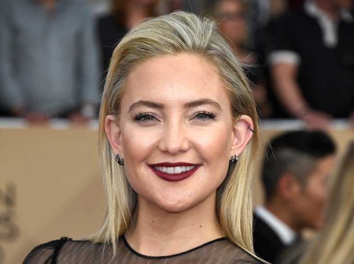 Новоиспечённая мама Кейт Хадсон занимается спортом вместе с малышкой