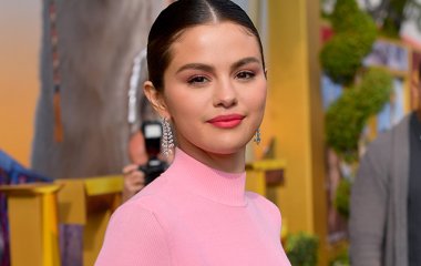 Селена Гомес прокомментировала телевизионную шутку о трансплантации почки и поблагодарила фанатов за поддержку 