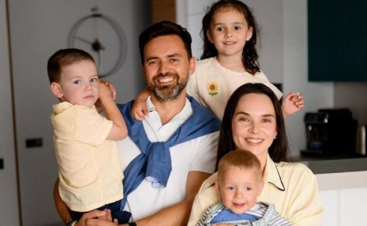 Жена Мирошниченко ответила, планируют ли они усыновить еще одного ребенка и когда это произойдет