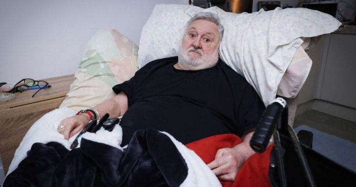 Чоловіка з інвалідністю безцеремонно висадили з літака: що сталося (фото)