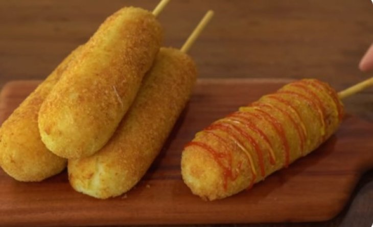 Хрустящий корн-дог: рецепт легендарного американского блюда