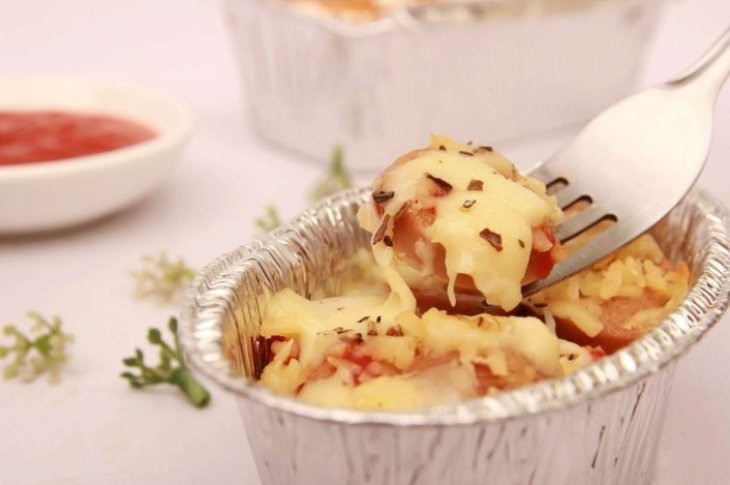 И гарнир, и первое блюдо: рецепт мяса с картофелем и грибами