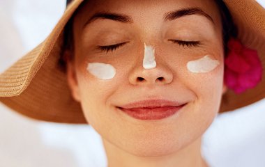 Як правильно використовувати сонцезахисні креми з SPF-фільтром