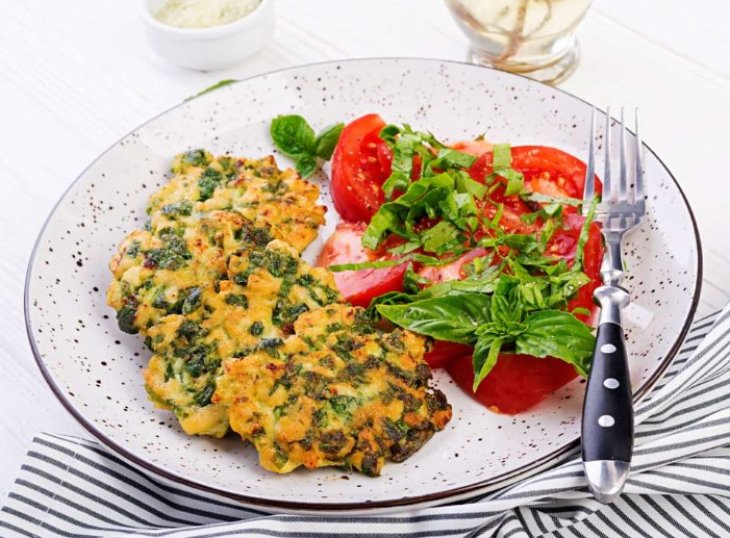 Этот рецепт оладьев из кабачков превзойдет ваши ожидания: готовится просто