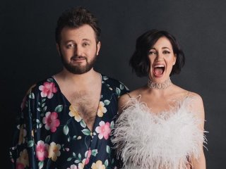 Оля Цибульська у весільній сукні зізналась Дзідзьо у любові і смачно його поцілувала просто на сцені