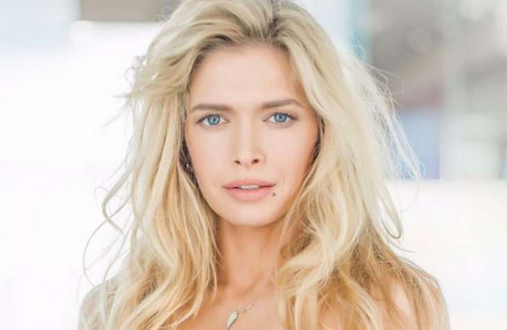Вера Брежнева украсила обложку журнала «Cosmopolitan BEAUTY»